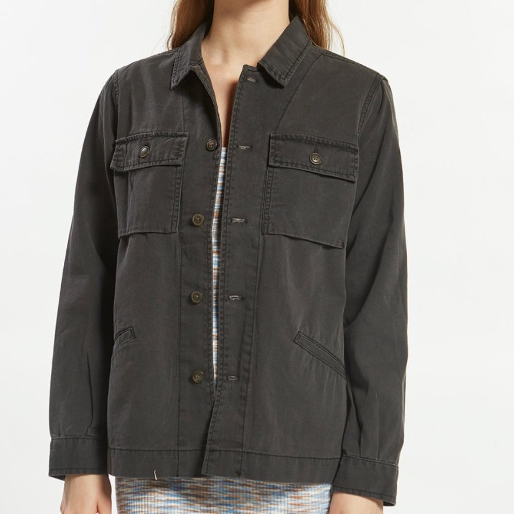 WASHED BLACK CARGO UTILITY JACKET
